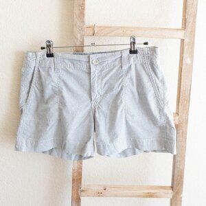 VINTAGE! LEVI'S PIN STRIPE COTTON SHORTS SZ 6